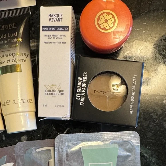 Luxury Perfume and Skincare Sample Collection - Picture 3 of 8